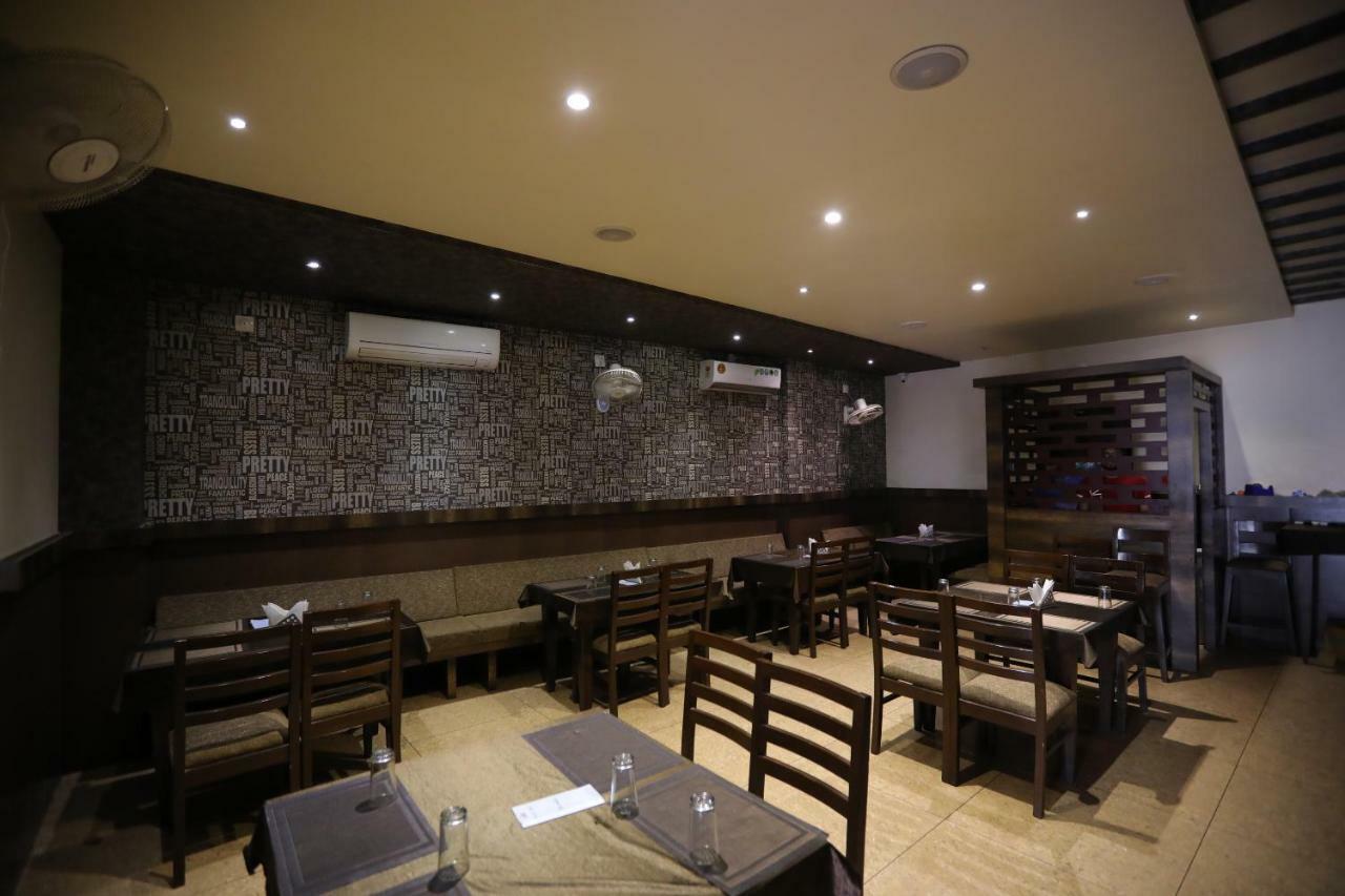 Oyo 40791 Hotel Hot N Fast Suratgarh 外观 照片